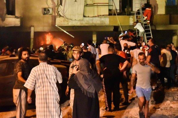 انفجار تانکر سوخت در غرب بیروت ، 4 نفر کشته شدند انفجار تانکر سوخت در غرب بیروت ، 4 نفر کشته شدند