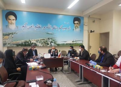 خبرنگاران فرماندار نوشهر نسبت به ضعف نظارتی در پیشگیری از کرونا انتقاد کرد