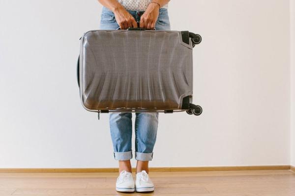 9 ترفند برای سبک کردن چمدان 9 ترفند برای سبک کردن چمدان
