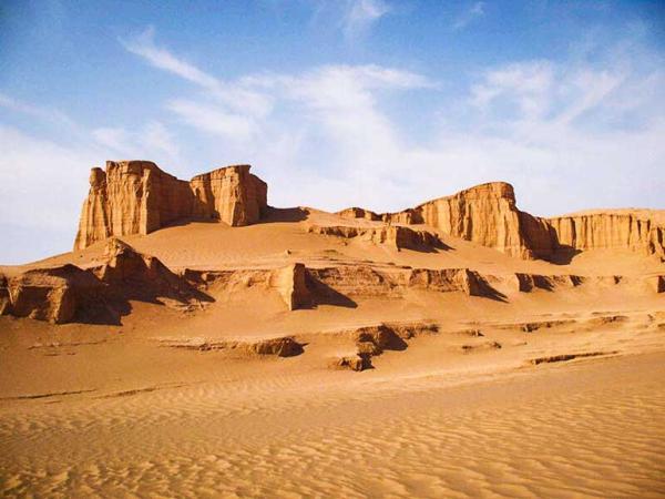 عروس لوت پنجاه سال به خواب می رود عروس لوت پنجاه سال به خواب می رود