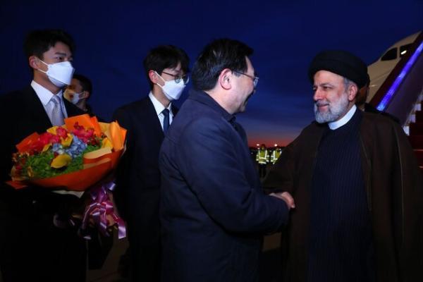 ورود رئیس جمهور به پکن ، استقبال رسمی به وسیله رئیس جمهور چین در کنگره
